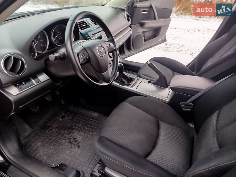 Седан Mazda 6 2011 в Прилуках