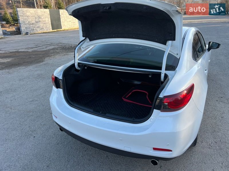 Седан Mazda 6 2012 в Звягелі