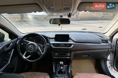 Седан Mazda 6 2016 в Дубно