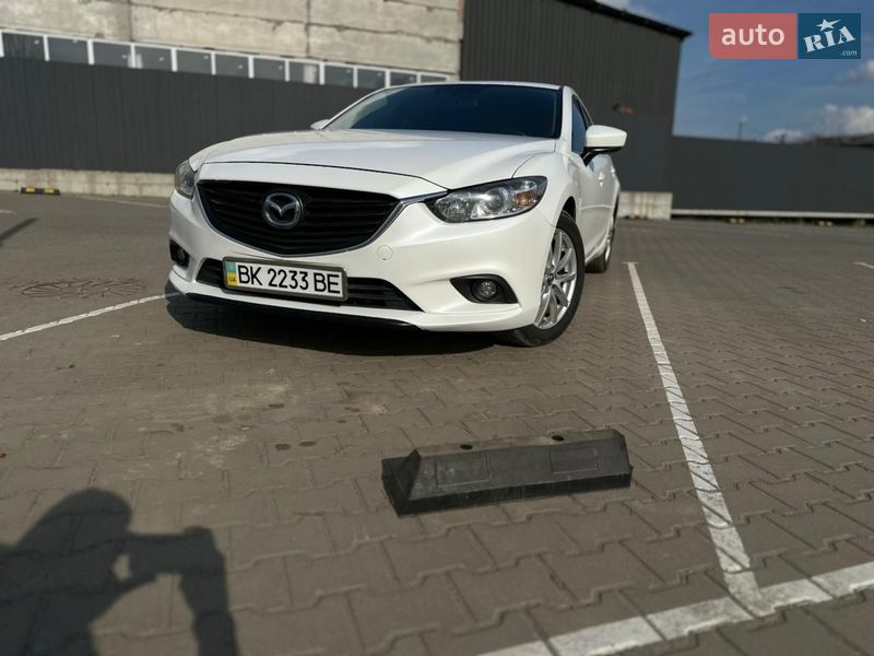 Седан Mazda 6 2016 в Дубно