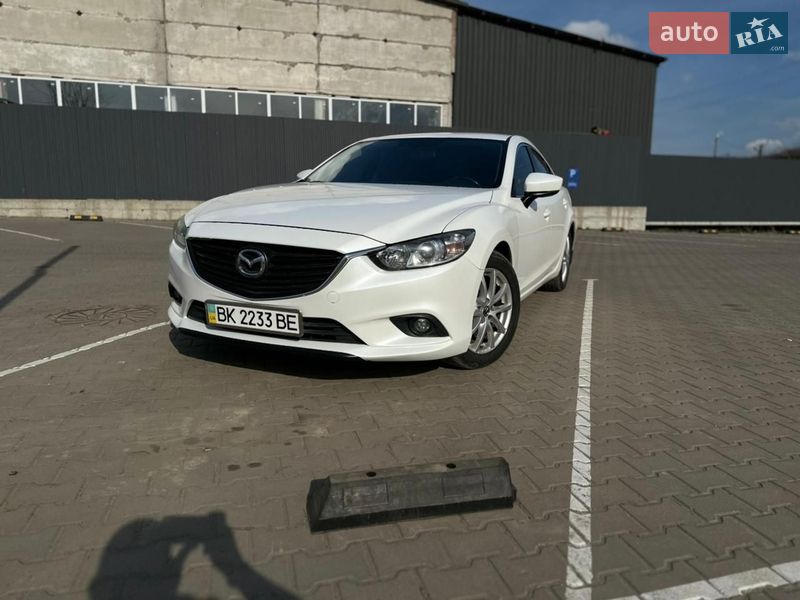 Седан Mazda 6 2016 в Дубно