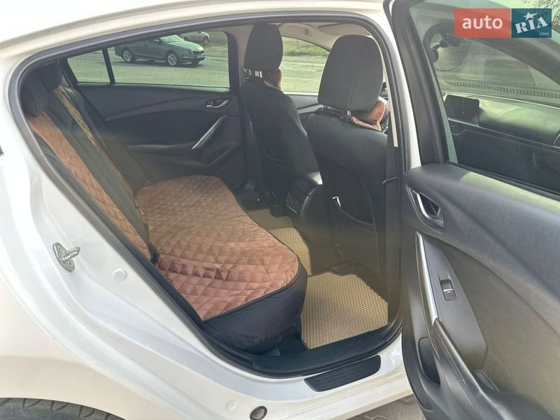 Седан Mazda 6 2016 в Дубно