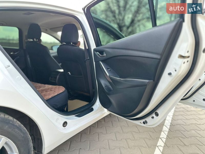 Седан Mazda 6 2016 в Дубно