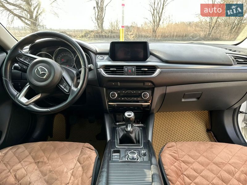 Седан Mazda 6 2016 в Дубно
