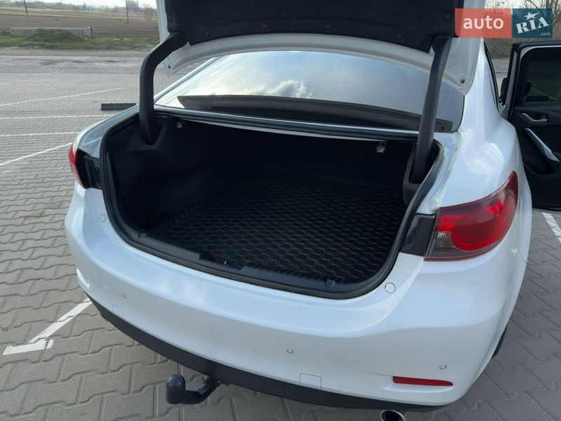 Седан Mazda 6 2016 в Дубно