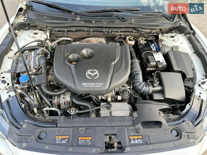 Седан Mazda 6 2016 в Дубно