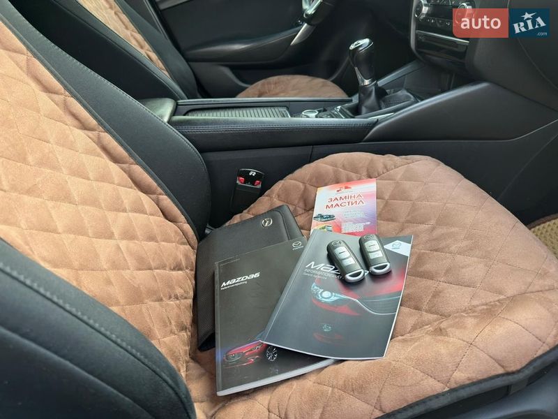 Седан Mazda 6 2016 в Дубно