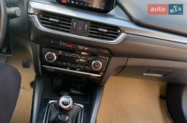 Седан Mazda 6 2016 в Дубно