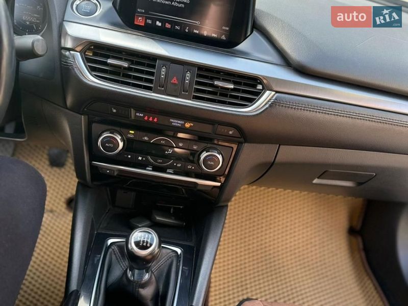 Седан Mazda 6 2016 в Дубно