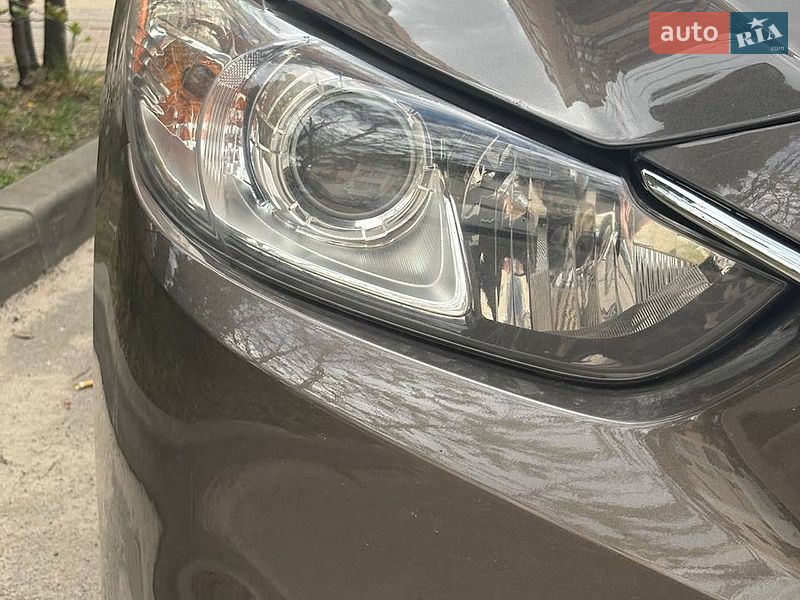 Седан Mazda 6 2015 в Києві