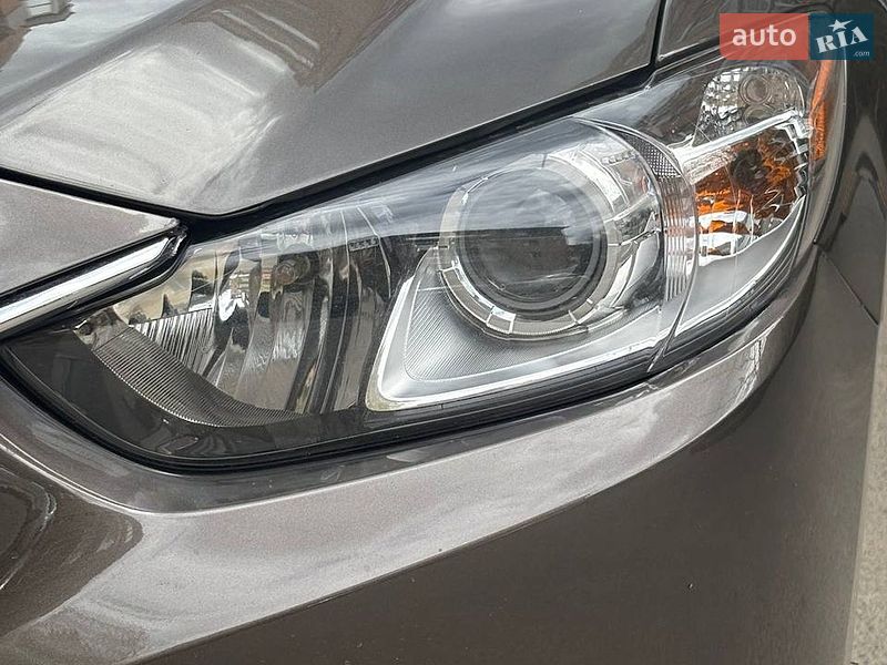 Седан Mazda 6 2015 в Києві