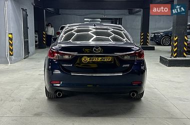 Седан Mazda 6 2014 в Черновцах