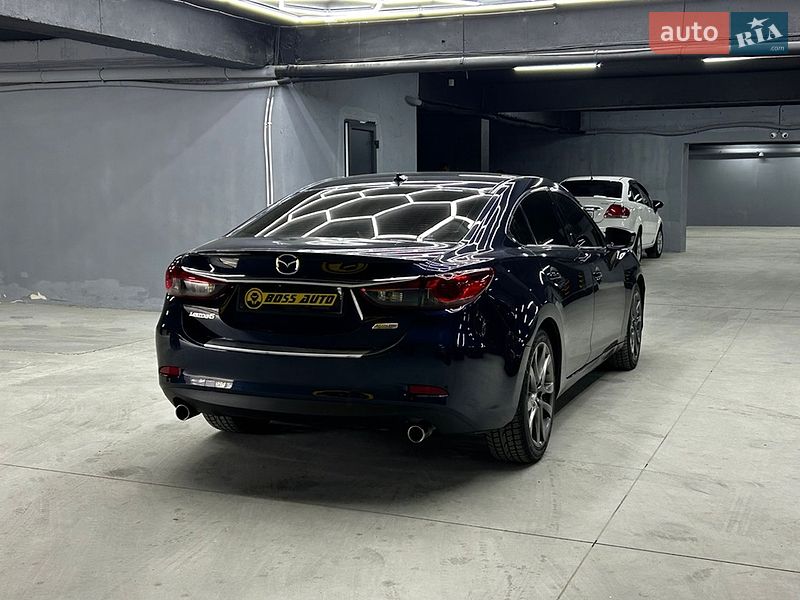 Седан Mazda 6 2014 в Черновцах