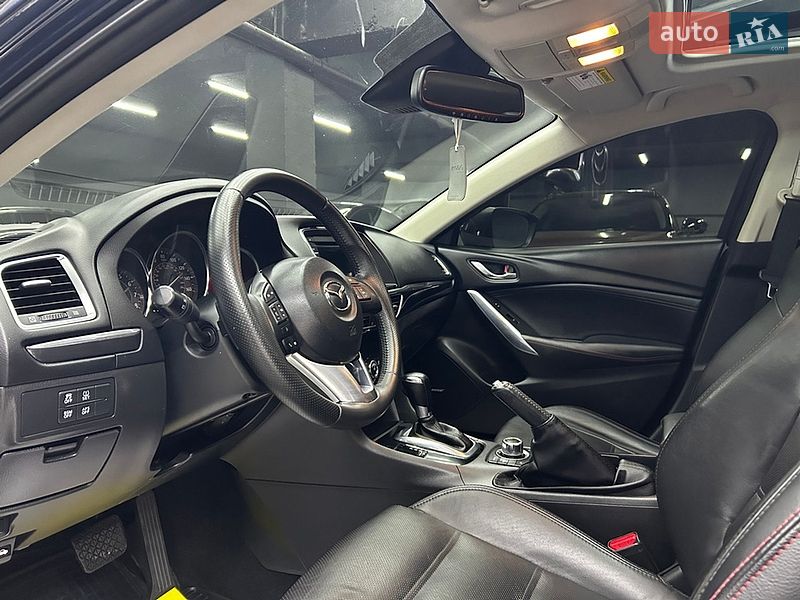 Седан Mazda 6 2014 в Черновцах