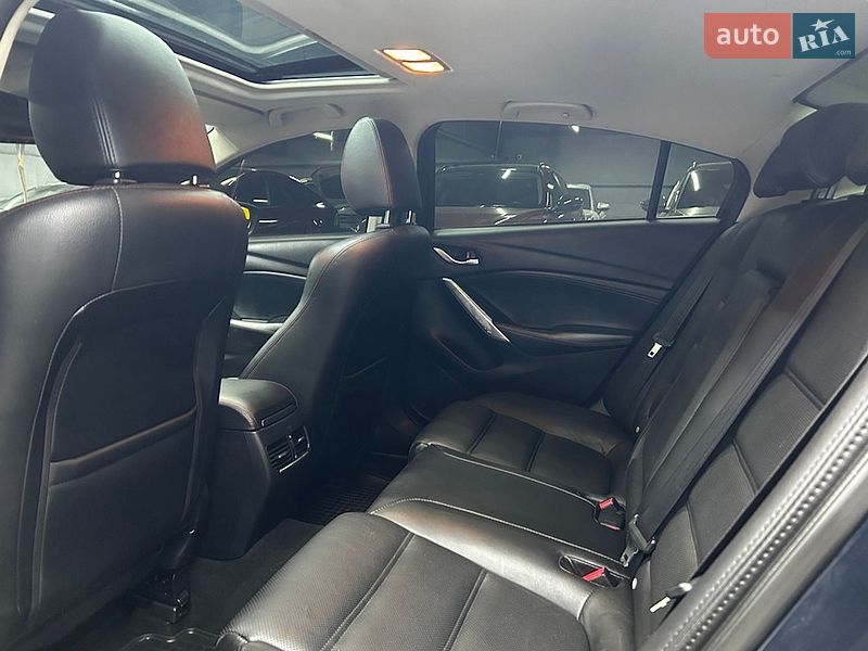 Седан Mazda 6 2014 в Черновцах