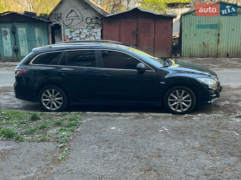 Универсал Mazda 6 2010 в Киеве