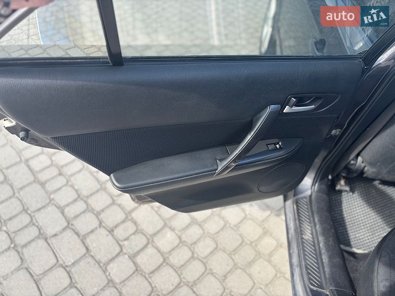 Седан Mazda 6 2006 в Львове