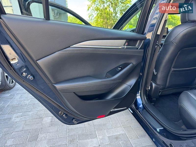 Седан Mazda 6 2018 в Черкассах