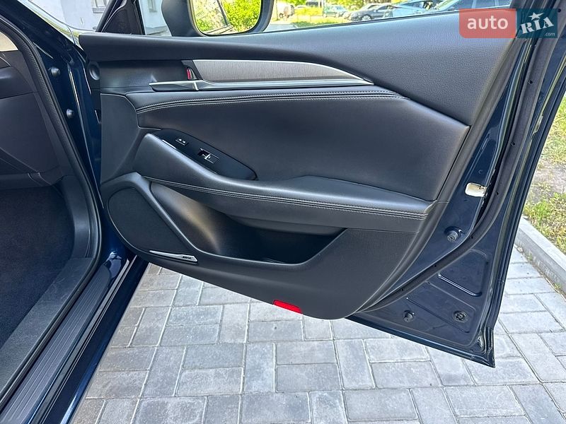 Седан Mazda 6 2018 в Черкассах