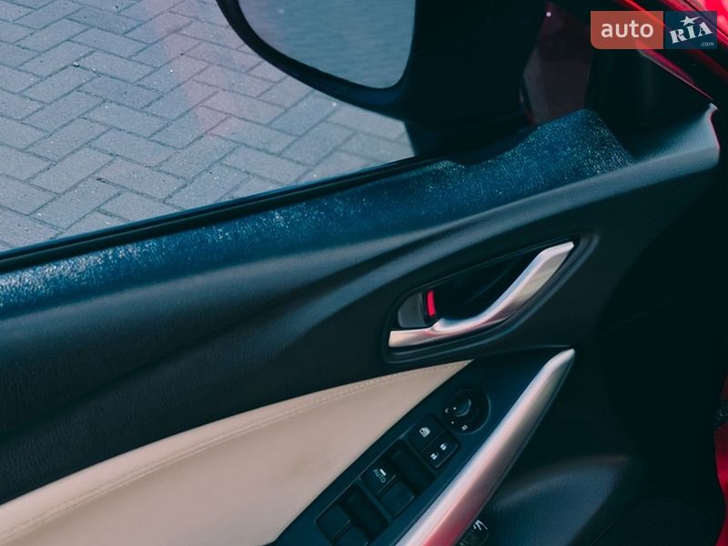 Седан Mazda 6 2014 в Запорожье