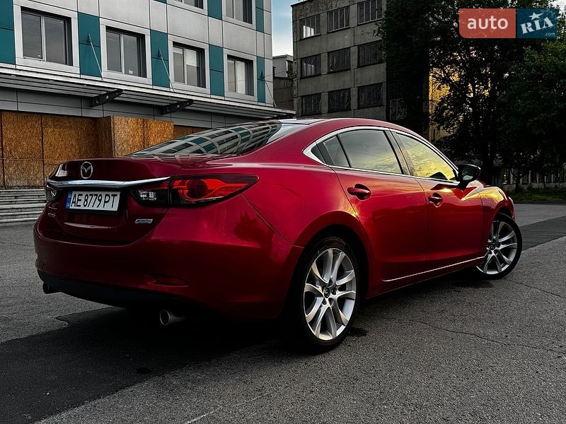 Седан Mazda 6 2015 в Днепре
