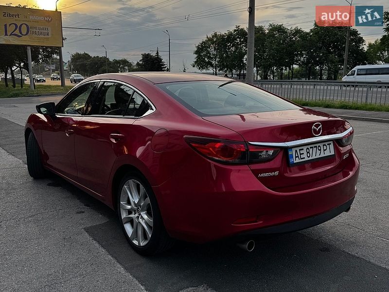 Седан Mazda 6 2015 в Днепре