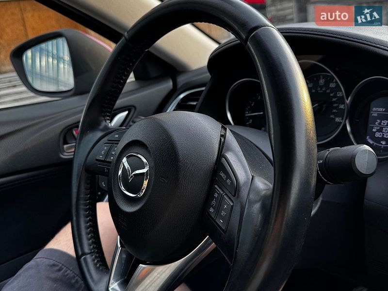 Седан Mazda 6 2015 в Днепре