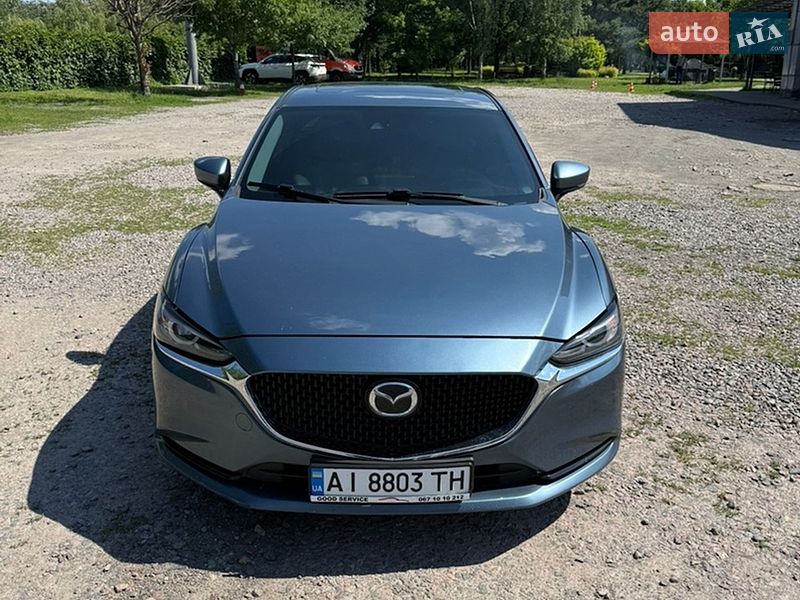 Седан Mazda 6