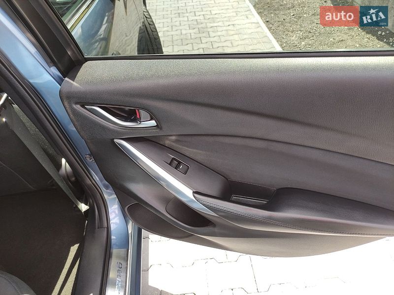 Седан Mazda 6 2014 в Луцьку