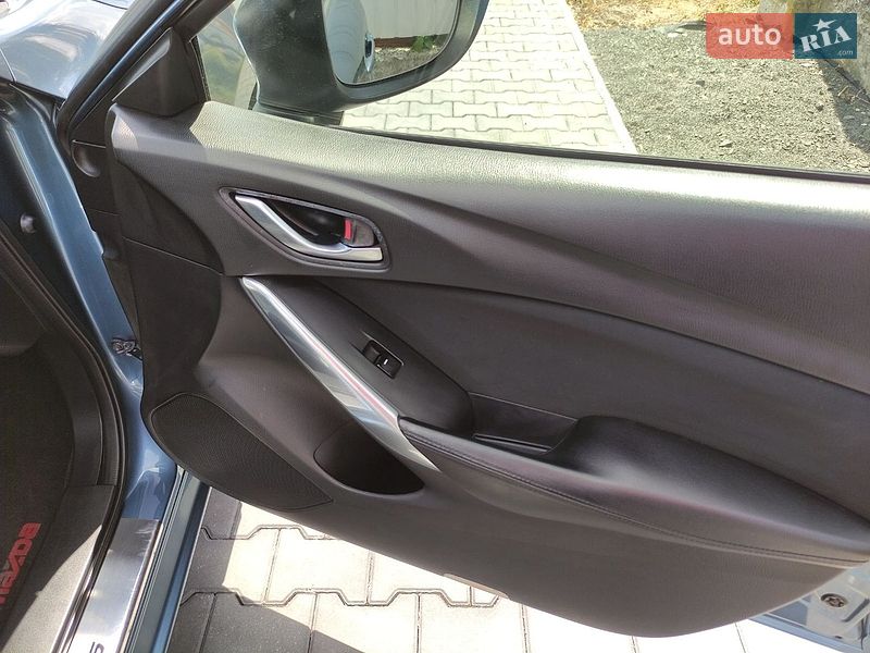 Седан Mazda 6 2014 в Луцьку