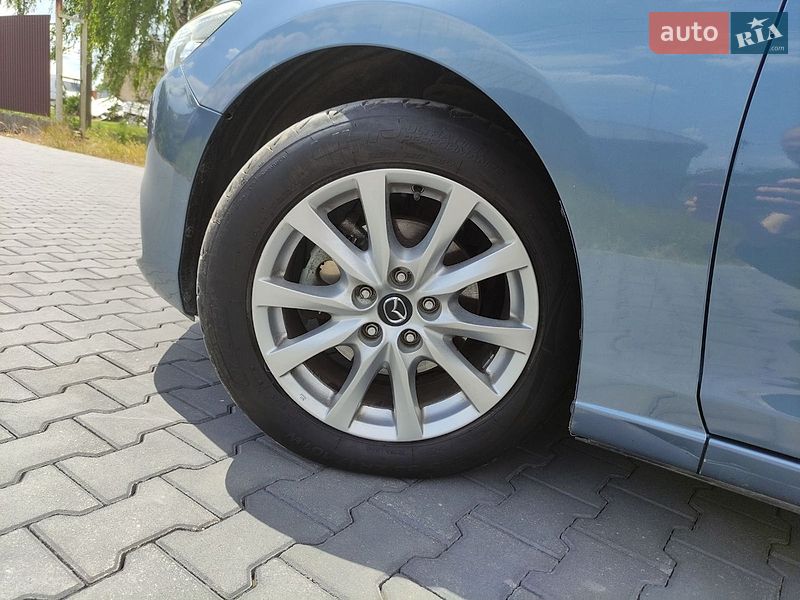 Седан Mazda 6 2014 в Луцьку