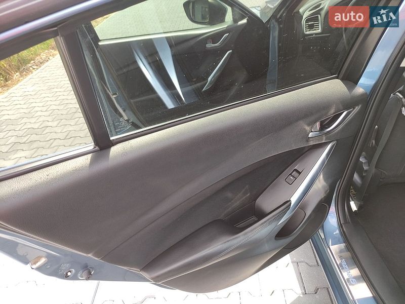 Седан Mazda 6 2014 в Луцьку