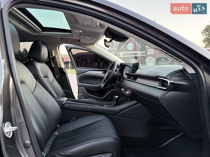 Седан Mazda 6 2018 в Киеве
