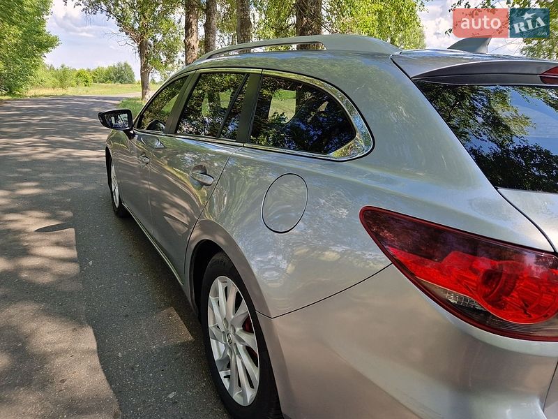 Універсал Mazda 6 2013 в Бучі