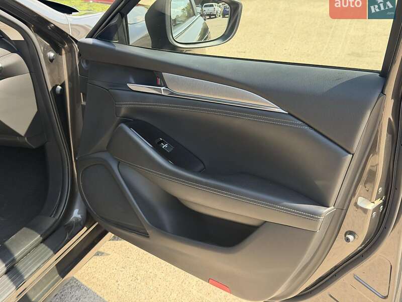 Седан Mazda 6 2019 в Виннице