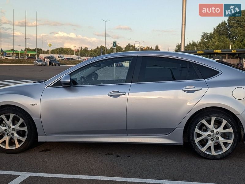 Седан Mazda 6 2008 в Городке
