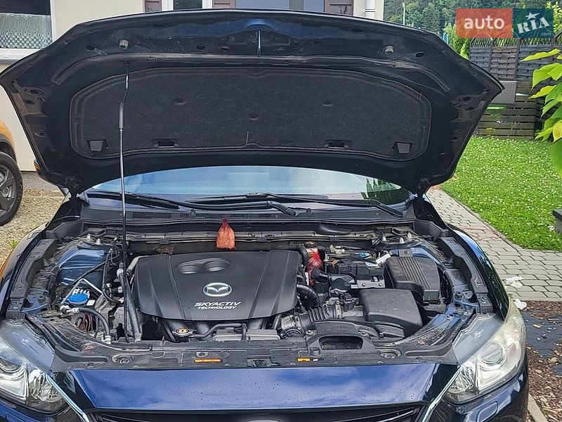 Седан Mazda 6 2016 в Старом Самборе