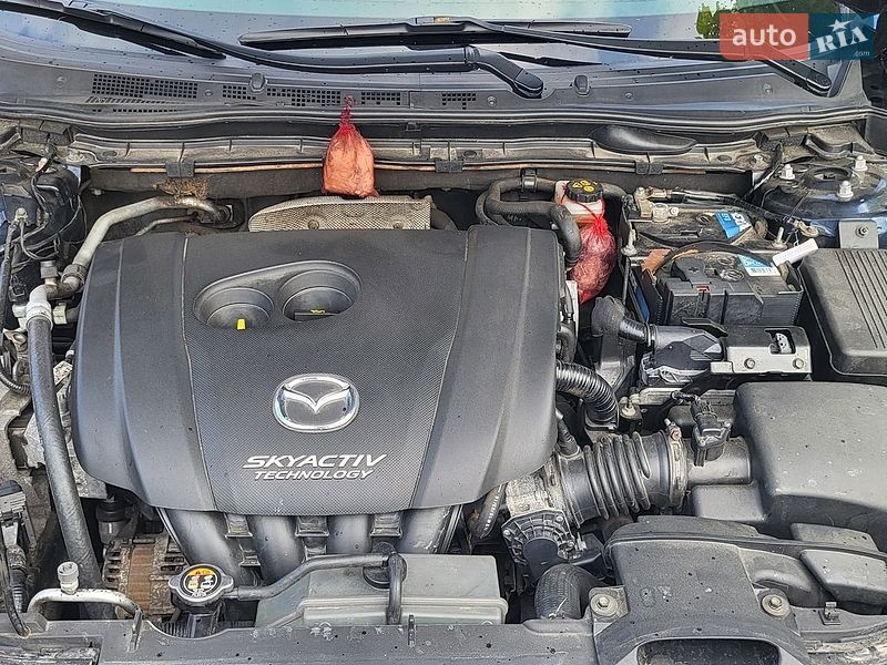 Седан Mazda 6 2016 в Старом Самборе