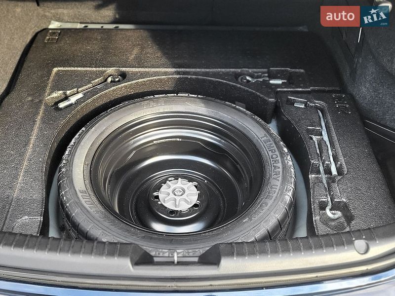 Седан Mazda 6 2016 в Старом Самборе
