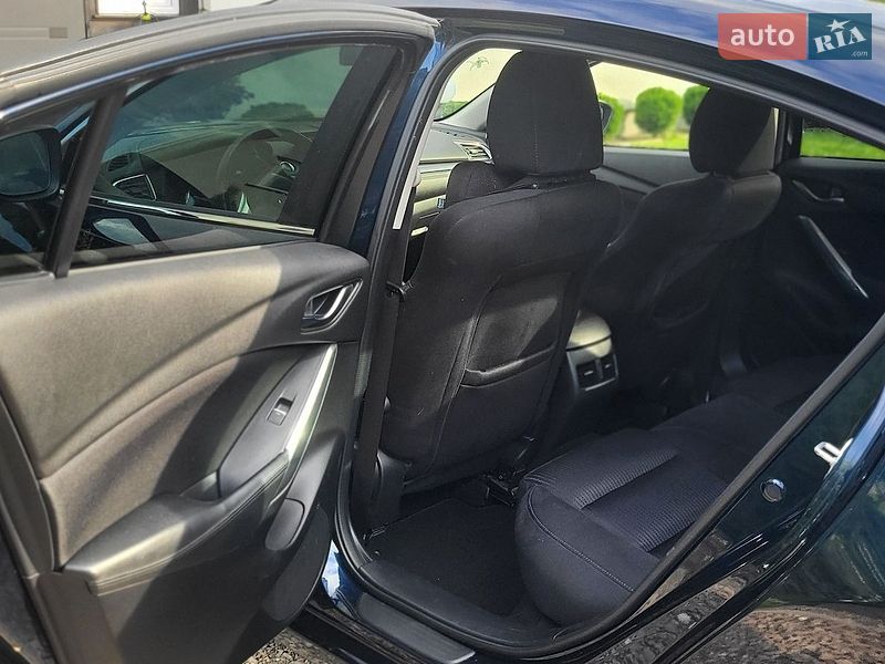 Седан Mazda 6 2016 в Старом Самборе
