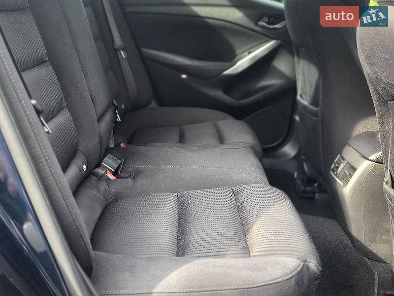 Седан Mazda 6 2016 в Старом Самборе
