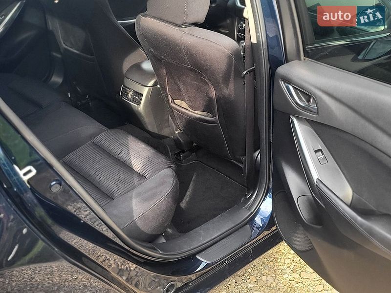 Седан Mazda 6 2016 в Старом Самборе