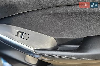 Седан Mazda 6 2016 в Старом Самборе