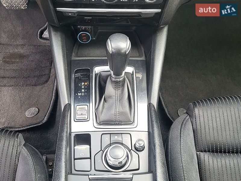 Седан Mazda 6 2016 в Старом Самборе