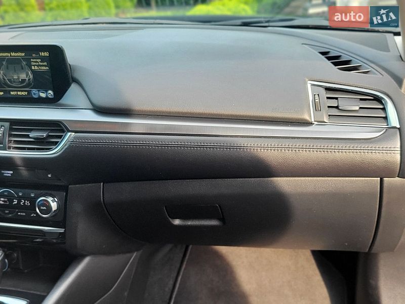 Седан Mazda 6 2016 в Старом Самборе