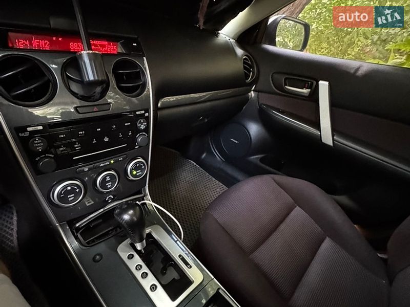 Лифтбек Mazda 6 2007 в Днепре