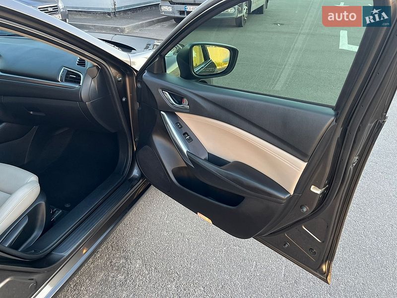Седан Mazda 6 2017 в Киеве