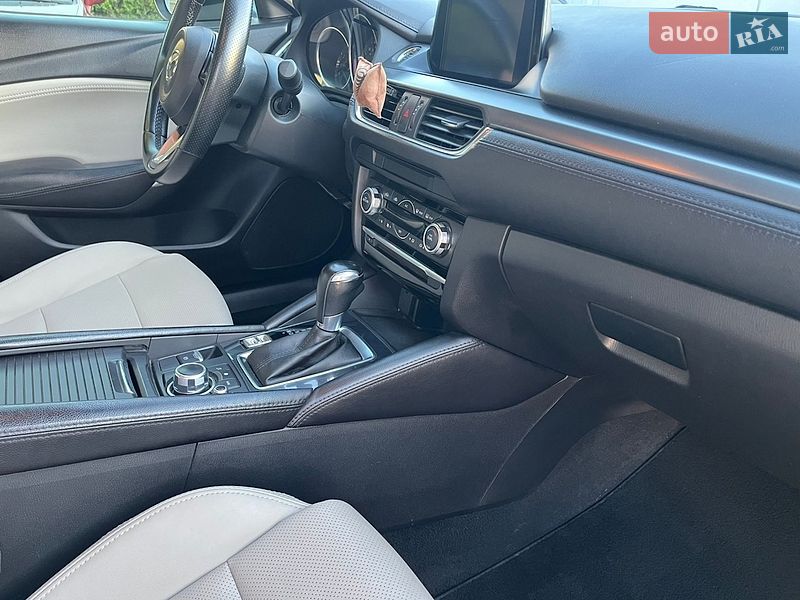 Седан Mazda 6 2017 в Киеве