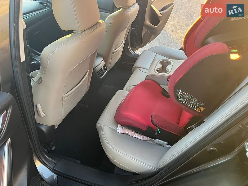 Седан Mazda 6 2017 в Киеве