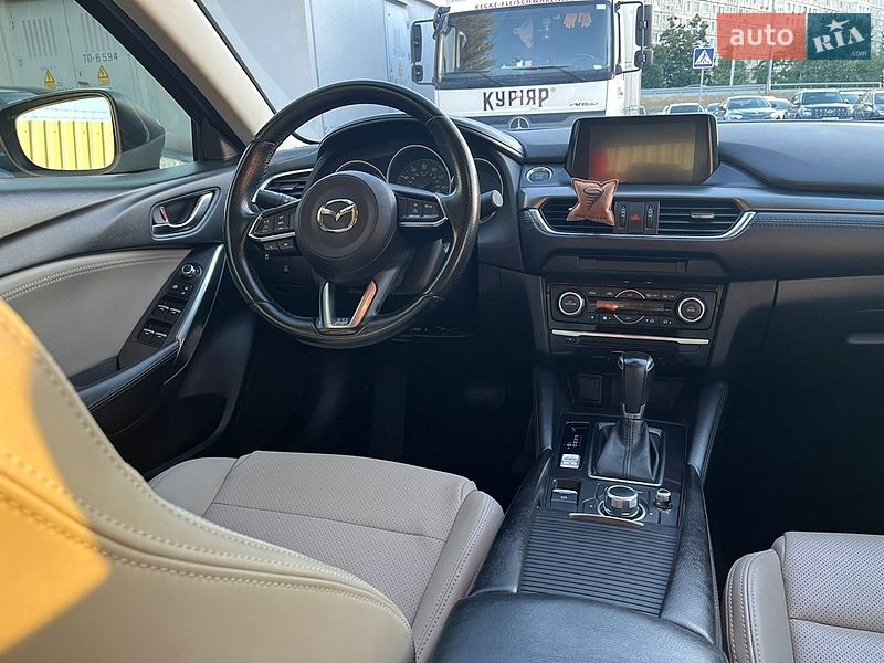 Седан Mazda 6 2017 в Киеве